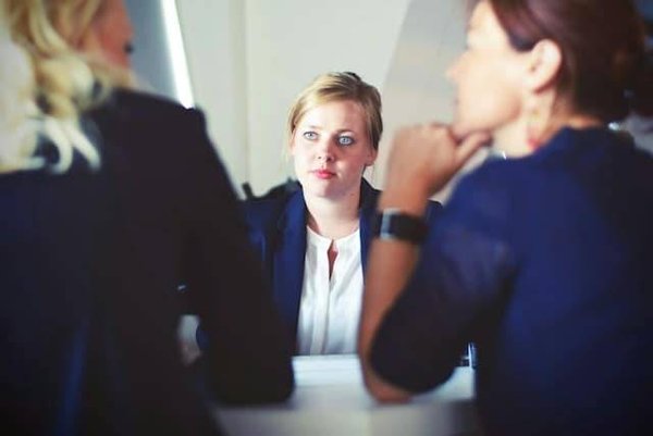 Les règles essentielles pour les sociétés commerciales : Tout ce que vous devez savoir