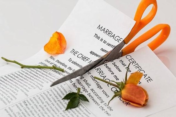 Comment fonctionne le divorce en France : le guide complet