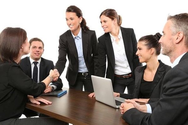 Les Droits et Obligations des Associés : Un Guide Complet